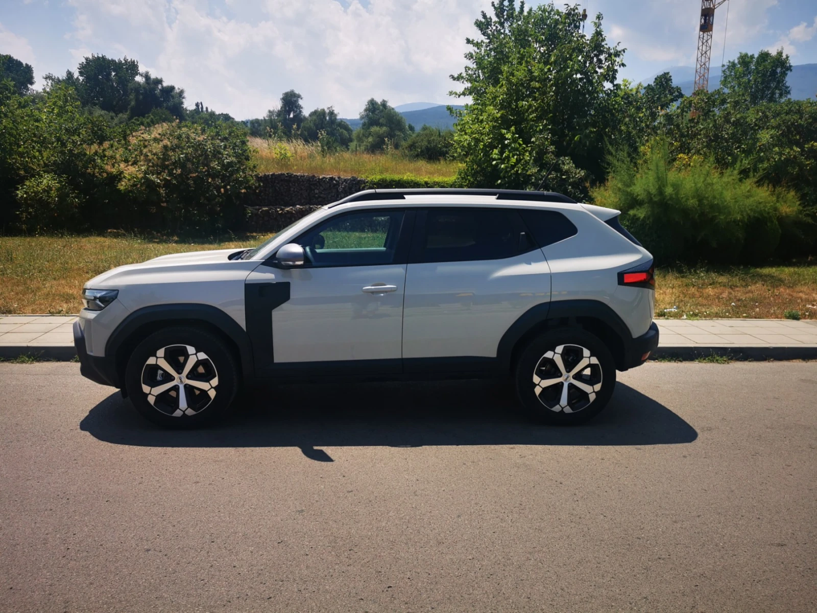 Dacia Duster 1990Евро за получаване, 1.6 Hybrid Jurney - изображение 8