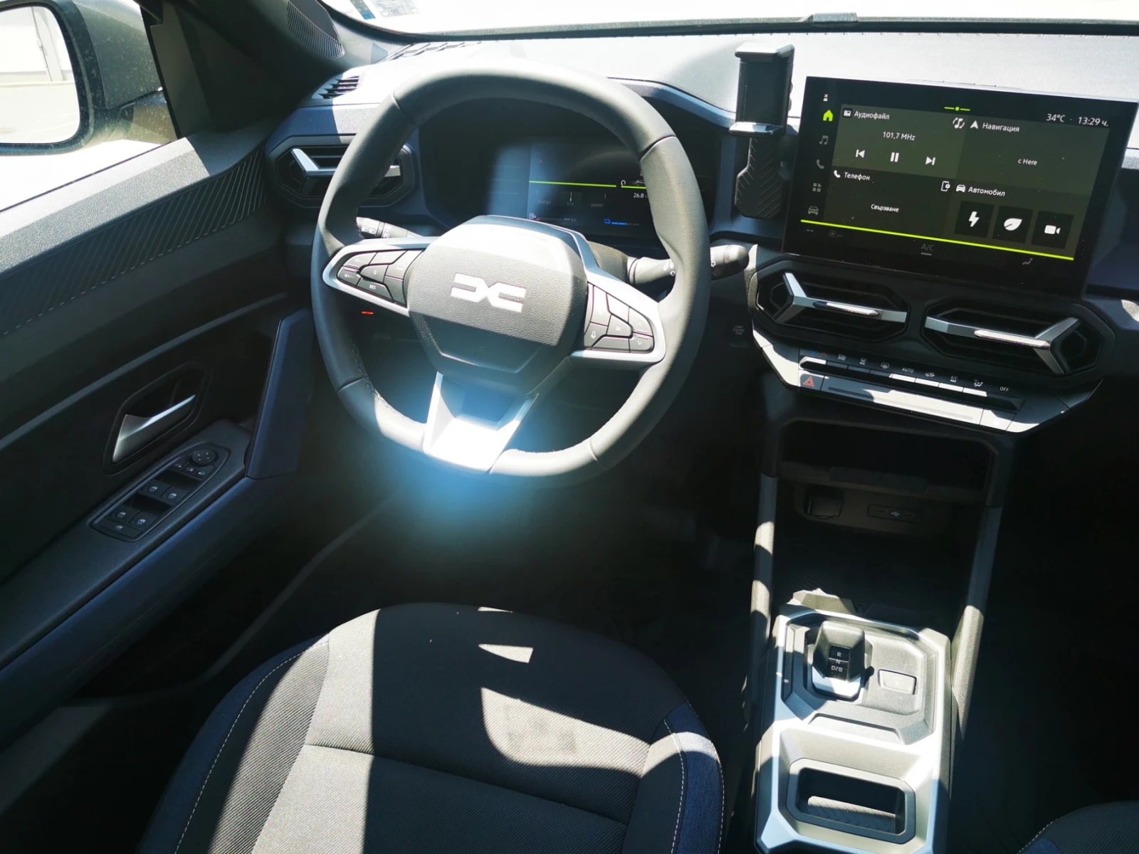 Dacia Duster 1990Евро за получаване, 1.6 Hybrid Jurney - изображение 10