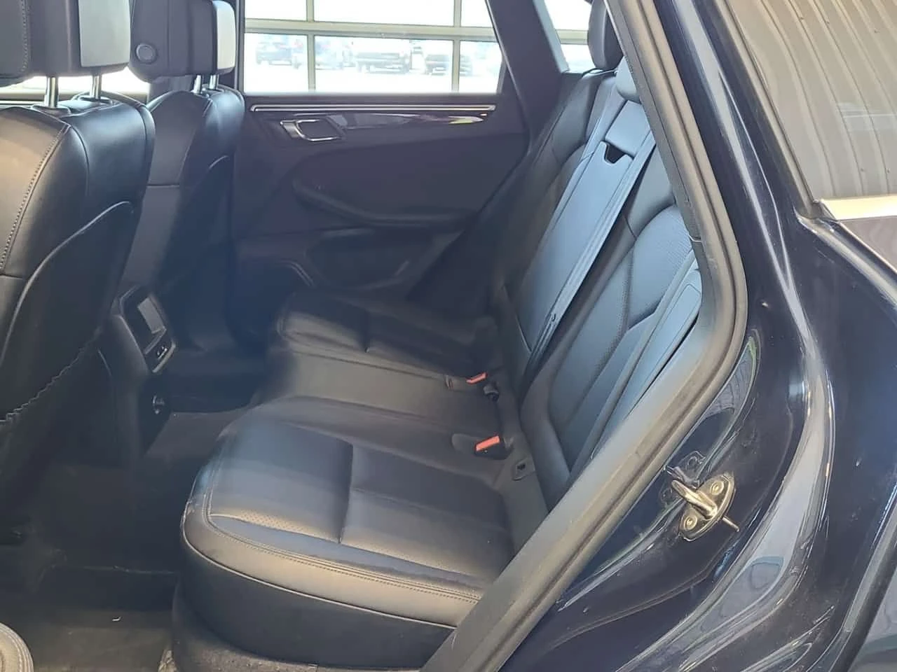 Porsche Macan * S * ПАНОРАМА* ПОДГРЕВ* ОБДУХВАНЕ* , снимка 10 - Автомобили и джипове - 54341699