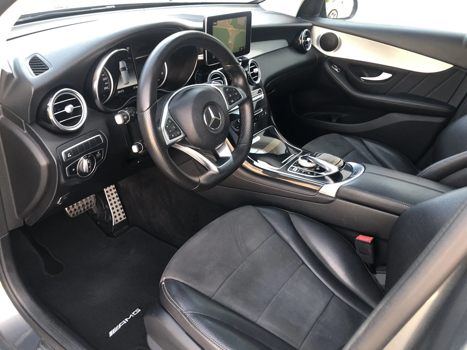 Mercedes-Benz GLC 250 AMG PREMUIM 4matic PANO KAMERA, снимка 10 - Автомобили и джипове - 55047345