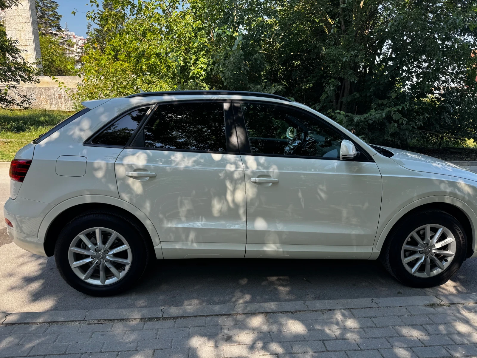 Audi Q3 2.0TDI Quattro 177hp  Кафяв Салон, снимка 4 - Автомобили и джипове - 55539409