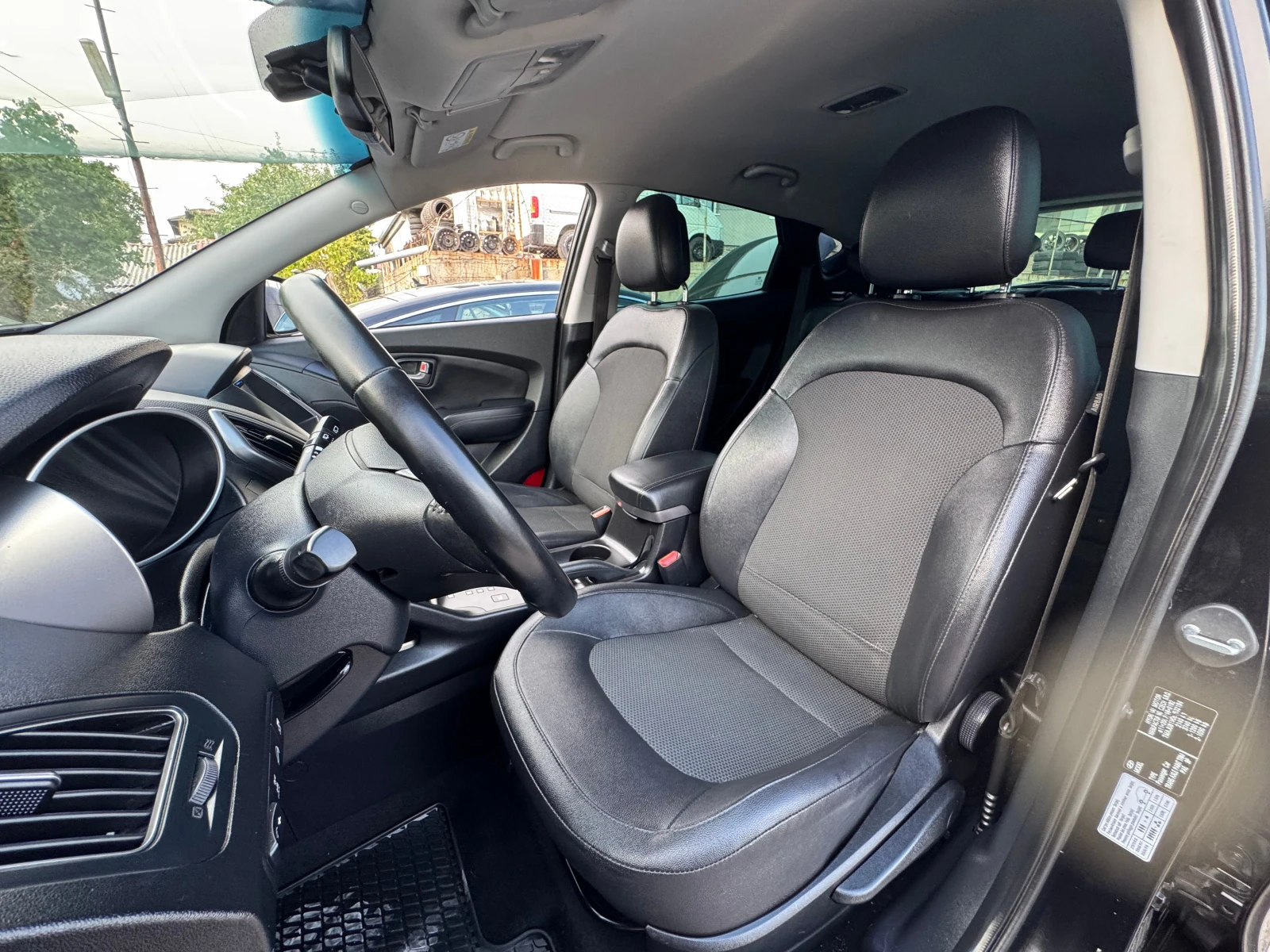 Hyundai IX35 ФУЛ ЕКСТРИ, снимка 11 - Автомобили и джипове - 55930081