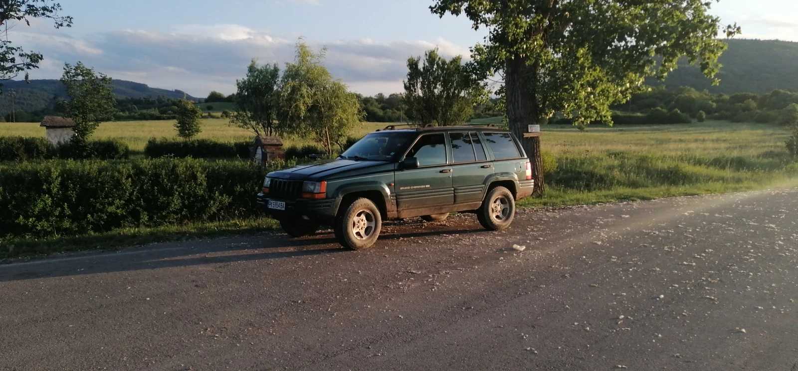Jeep Grand cherokee, снимка 2 - Автомобили и джипове - 56168766