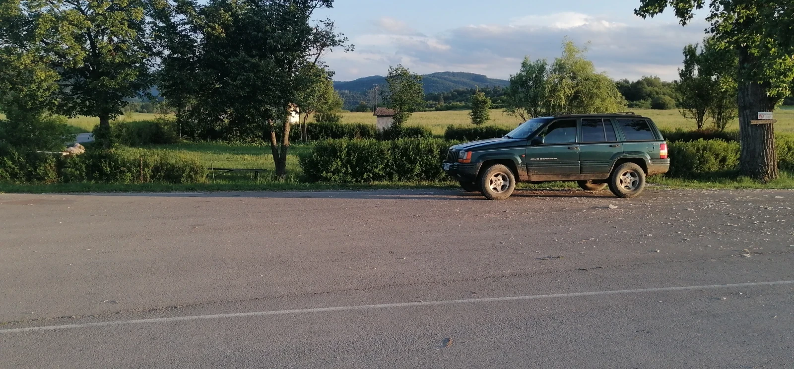 Jeep Grand cherokee, снимка 3 - Автомобили и джипове - 56168766