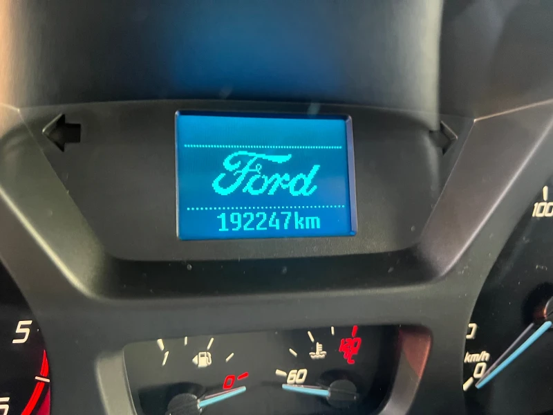 Ford Transit Custom 2.2cdti-хладилен-Макси, снимка 14 - Бусове и автобуси - 53033324