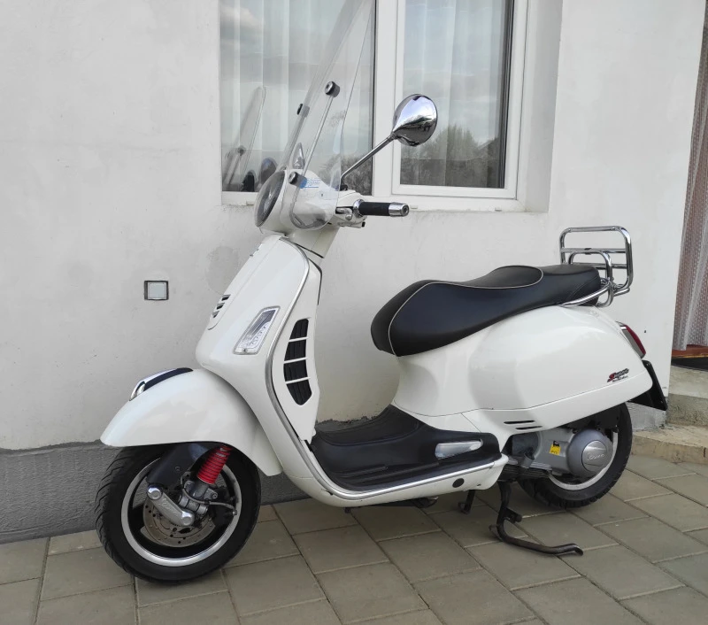 Vespa GTS 300cci ABS ASR LED 2016г, снимка 2 - Мотоциклети и мототехника - 45557445