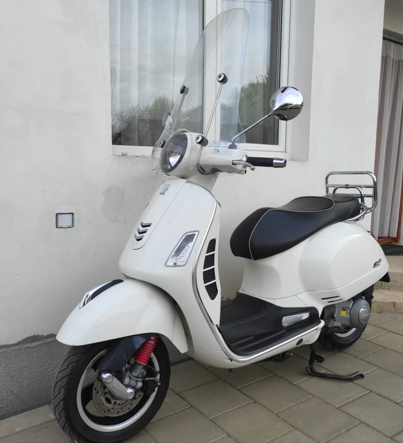 Vespa GTS 300cci ABS ASR LED 2016г, снимка 1 - Мотоциклети и мототехника - 45557445