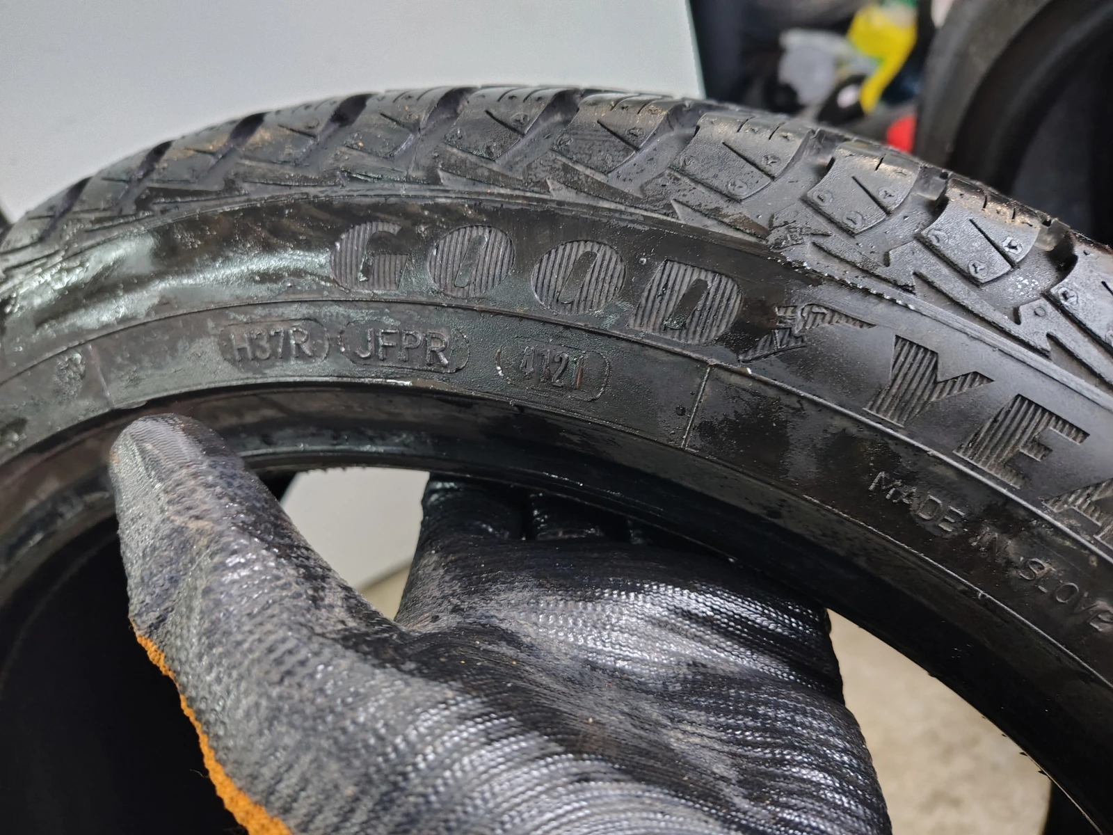 Гуми Всесезонни 225/45R17, снимка 7 - Гуми и джанти - 55835319