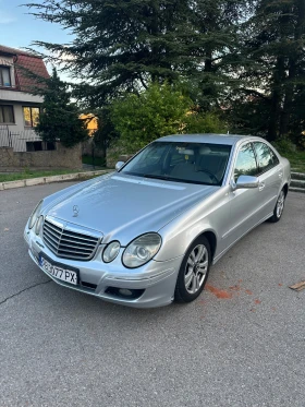 Mercedes-Benz E 220, снимка 1