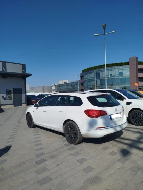 Opel Astra J sport tourer, снимка 3