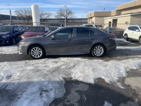 Toyota Camry SE, снимка 7