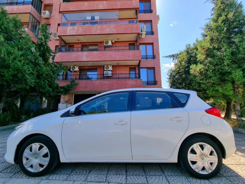 Toyota Auris * 1.6* 132PS* Multimedia* Kamera, снимка 7 - Автомобили и джипове - 47259462