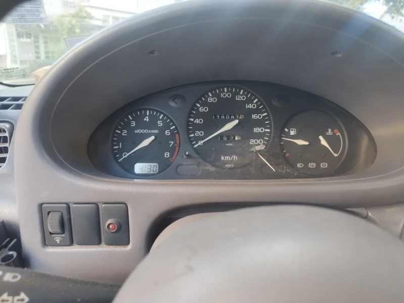 Nissan Micra 1.3, снимка 6 - Автомобили и джипове - 47606293