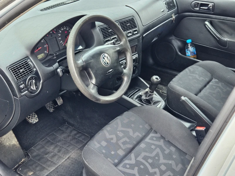 VW Golf, снимка 6 - Автомобили и джипове - 48506580