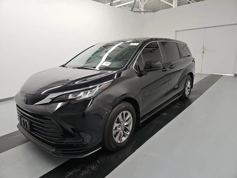 Toyota Sienna LE* 8 МЕСТА* BLIND SPOT* LANE ASSIST, снимка 1 - Автомобили и джипове - 48573300