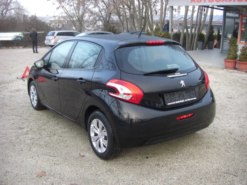 Peugeot 208 1.4hdi NAVI EURO 5B, снимка 3 - Автомобили и джипове - 49361401