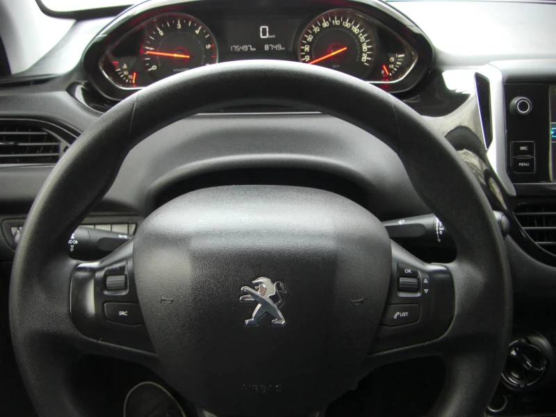 Peugeot 208 1.4hdi NAVI EURO 5B, снимка 11 - Автомобили и джипове - 49361401