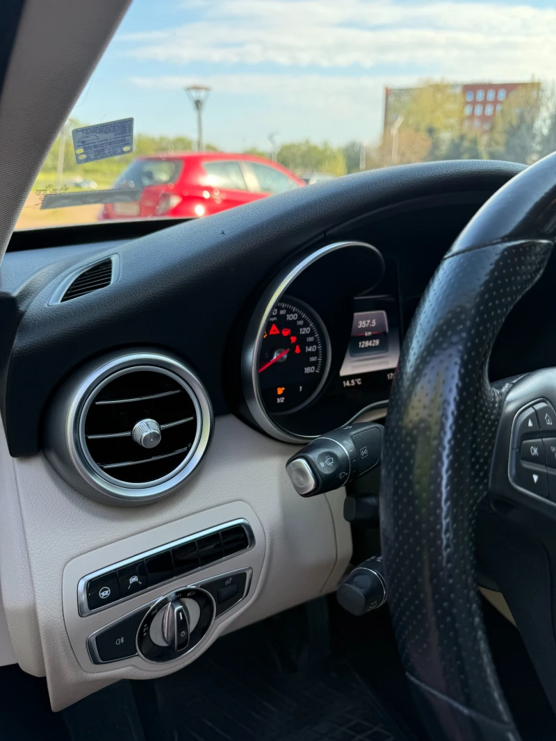 Mercedes-Benz C 300 4 MATIC, снимка 6 - Автомобили и джипове - 50944107
