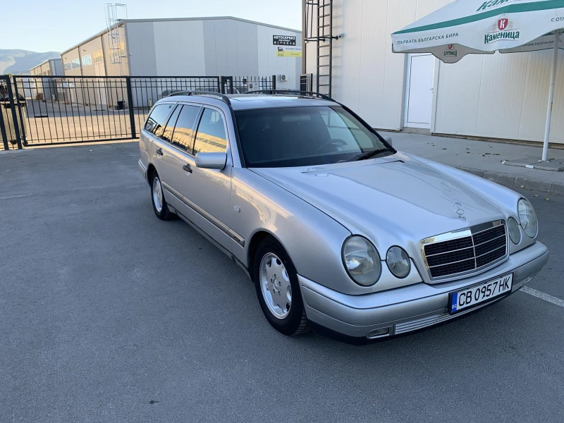 Mercedes-Benz E 240 W210 Classic ГАЗ, снимка 2 - Автомобили и джипове - 52407818