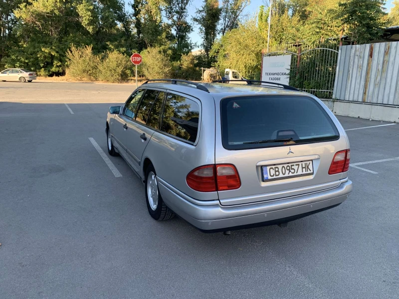 Mercedes-Benz E 240 W210 Classic ГАЗ, снимка 5 - Автомобили и джипове - 52407818