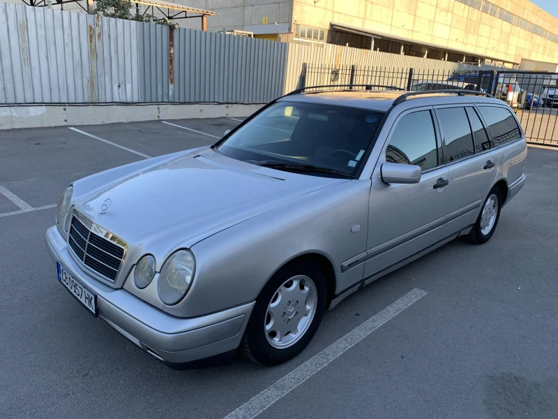 Mercedes-Benz E 240 W210 Classic ГАЗ, снимка 3 - Автомобили и джипове - 52407818
