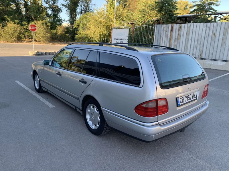 Mercedes-Benz E 240 W210 Classic ГАЗ, снимка 4 - Автомобили и джипове - 52407818