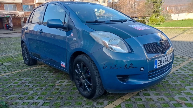 Toyota Yaris 1.3  , снимка 3 - Автомобили и джипове - 52505569