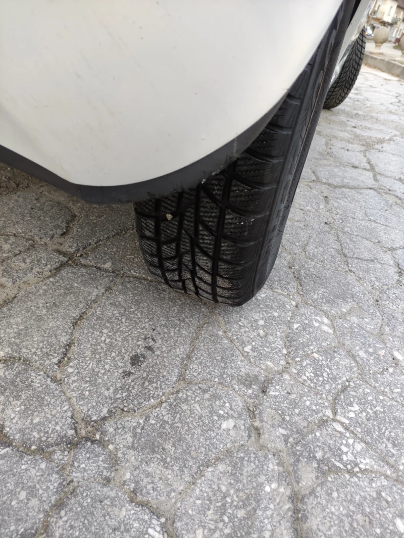 Lancia Ypsilon 1.2, снимка 16 - Автомобили и джипове - 52951035