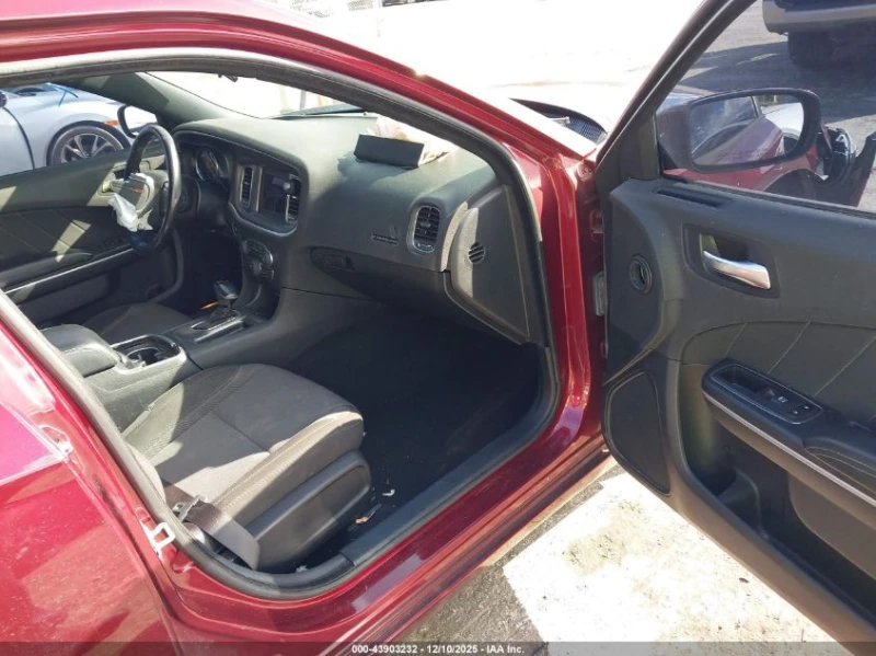 Dodge Charger 3.6L V-6 DOHC, VVT, 292HP Rear Wheel Drive, снимка 10 - Автомобили и джипове - 53054241