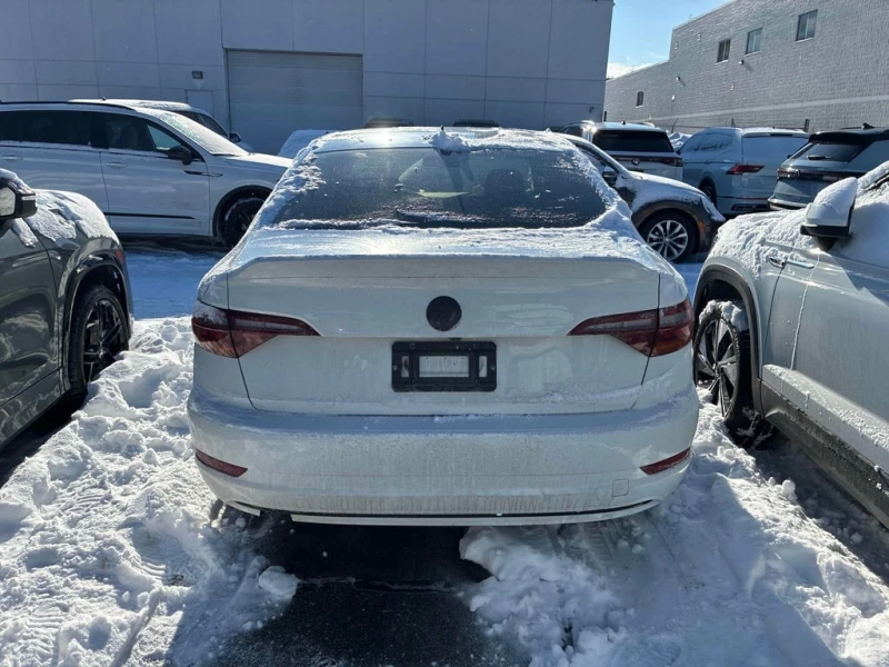 VW Jetta * Comfortline * CARFAX * БЕЗ ПЪРВОНАЧАЛНА ВНОСКА, снимка 4 - Автомобили и джипове - 53220294