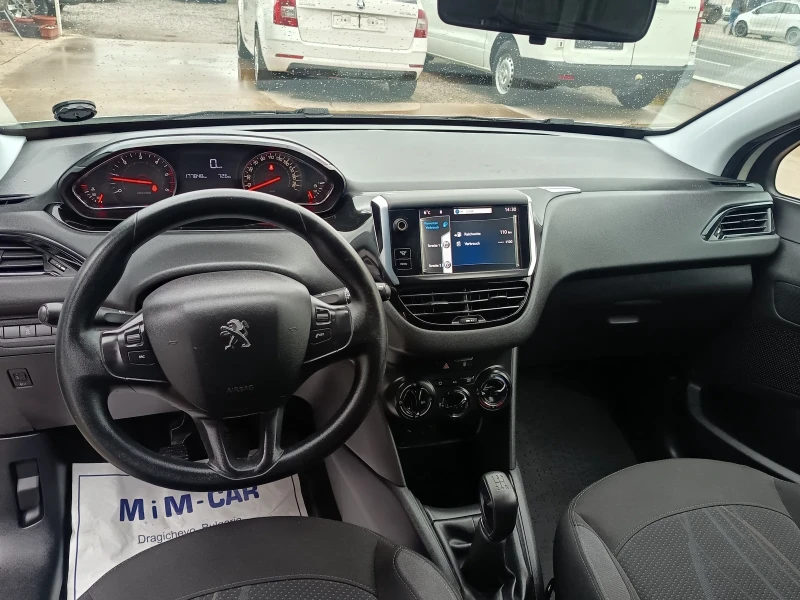 Peugeot 208 1.4hdi, снимка 11 - Автомобили и джипове - 53287896