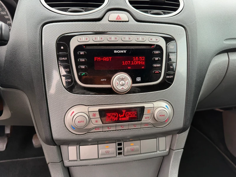 Ford Focus Focus, снимка 15 - Автомобили и джипове - 53539744