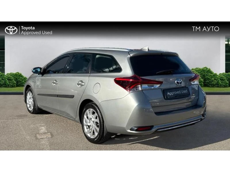 Toyota Auris, снимка 2 - Автомобили и джипове - 48368164