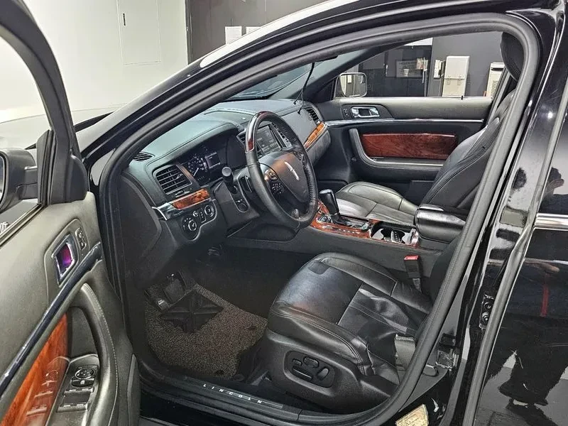 Lincoln MKS | Mobile.bg � ����������� 10