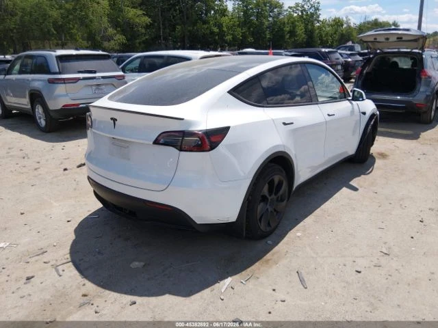 Tesla Model Y Long Range Dual motor 2024, снимка 4 - Автомобили и джипове - 55616336