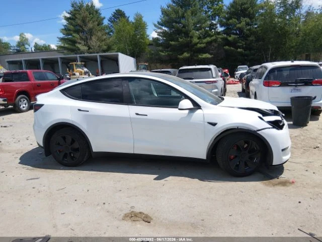 Tesla Model Y Long Range Dual motor 2024, снимка 12 - Автомобили и джипове - 55616336