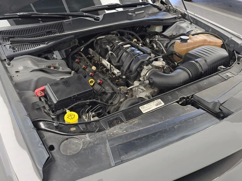 Dodge Challenger 5.7 5.7 Automatic, снимка 6 - Автомобили и джипове - 56003170