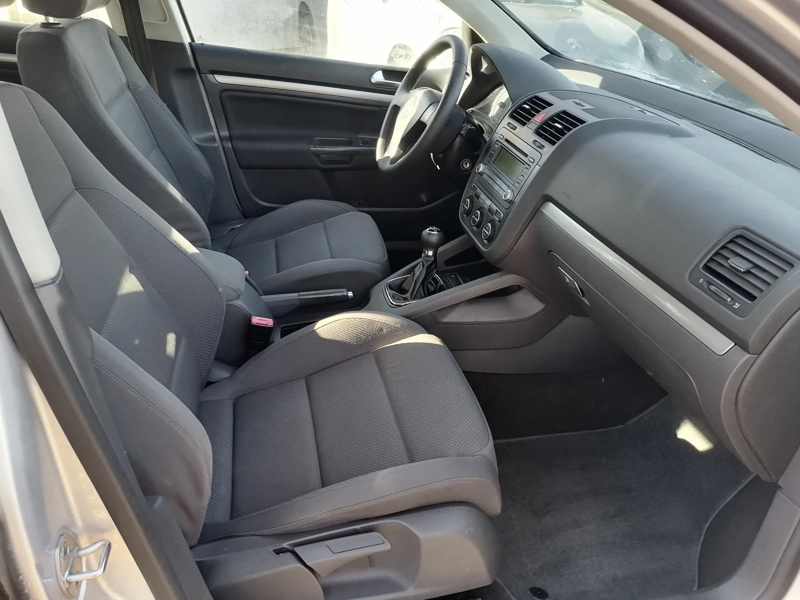 VW Golf 1.6 , 116, 2006. | Mobile.bg   12