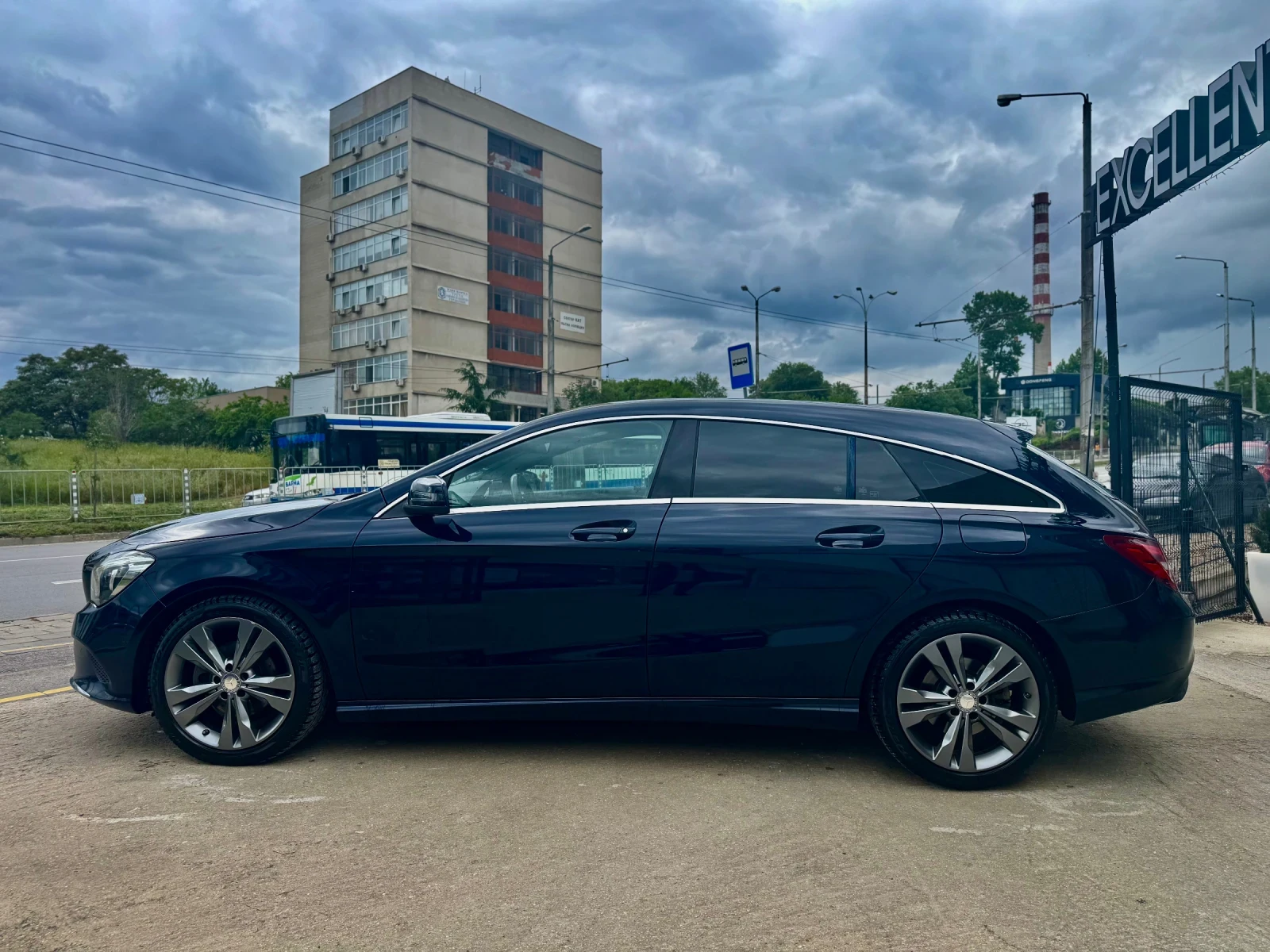 Mercedes-Benz CLA 220 Shooting-BRAKE - изображение 3