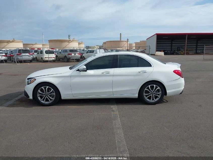 Mercedes-Benz C 300 2.0L I-4 DI, DOHC, VVT, TURBO, 241HP Rear Wheel - изображение 6