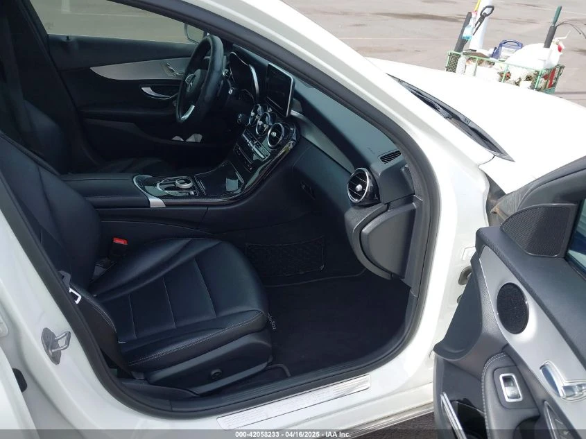 Mercedes-Benz C 300 2.0L I-4 DI, DOHC, VVT, TURBO, 241HP Rear Wheel - изображение 10