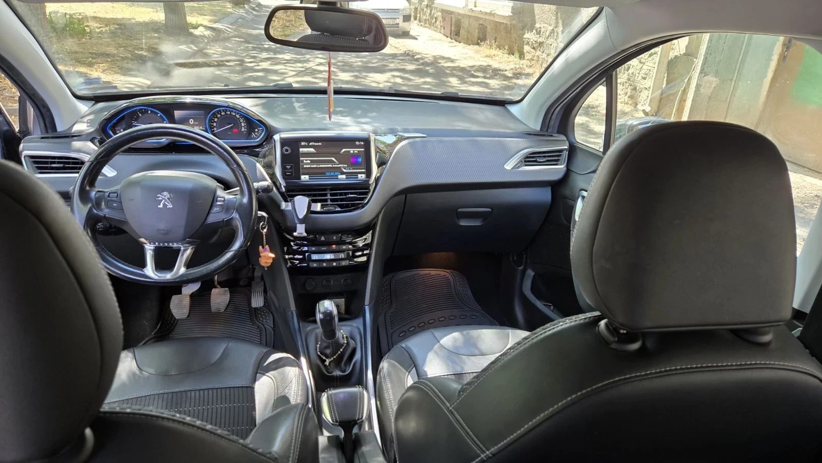 Peugeot 2008 1.6 HDI - изображение 8