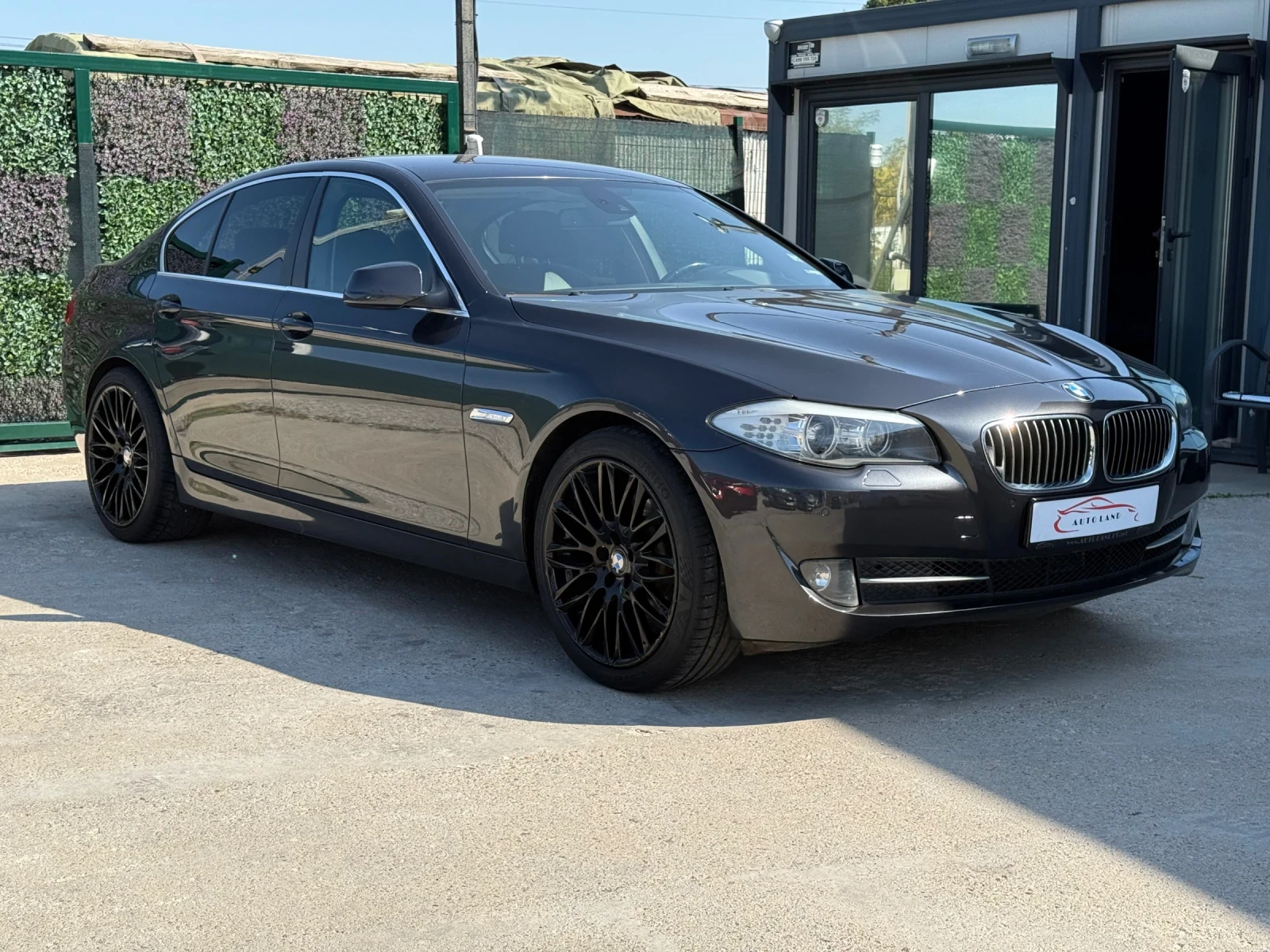 BMW 525 TOP!!TOP!!XDRIVE/LED/NAVI/HEAD UP/СОБСТВЕН ЛИЗИНГ - изображение 2