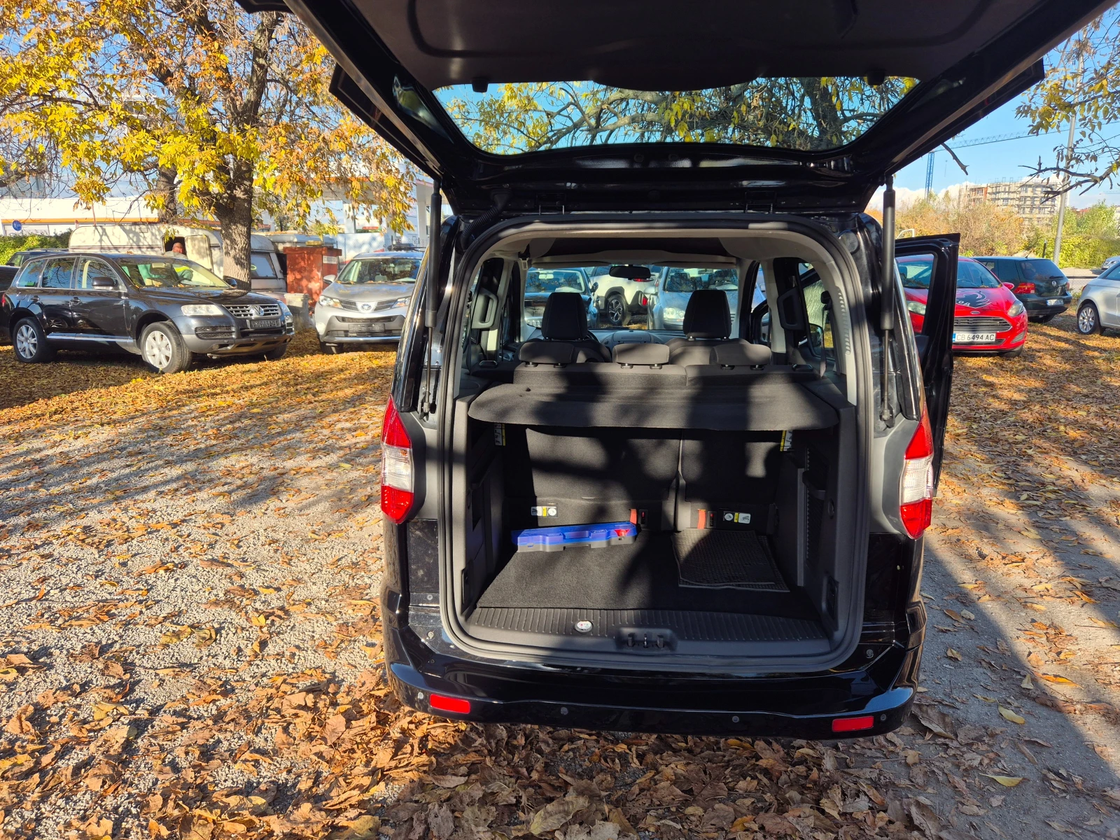 Ford Courier TOURNEO1.5TDCI ПЪТНИЧЕСКО 2 БРОЯ СТРАНИЧНИ ВРАТИ  | Mobile.bg — изображение 15