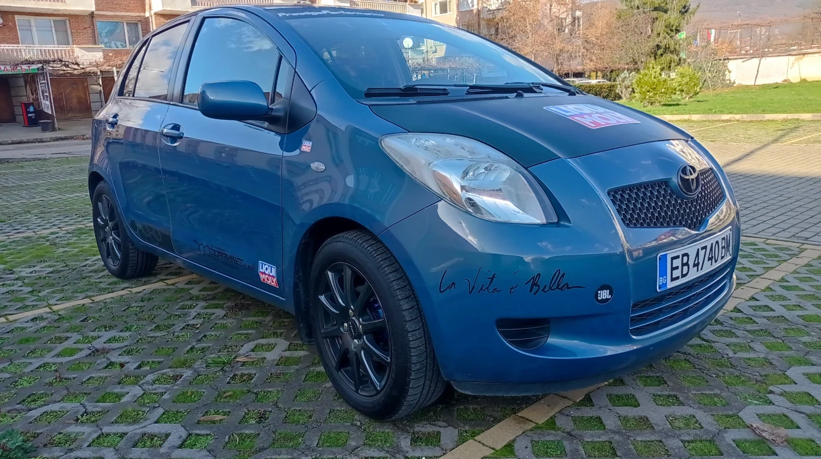 Toyota Yaris 1.3   - изображение 3