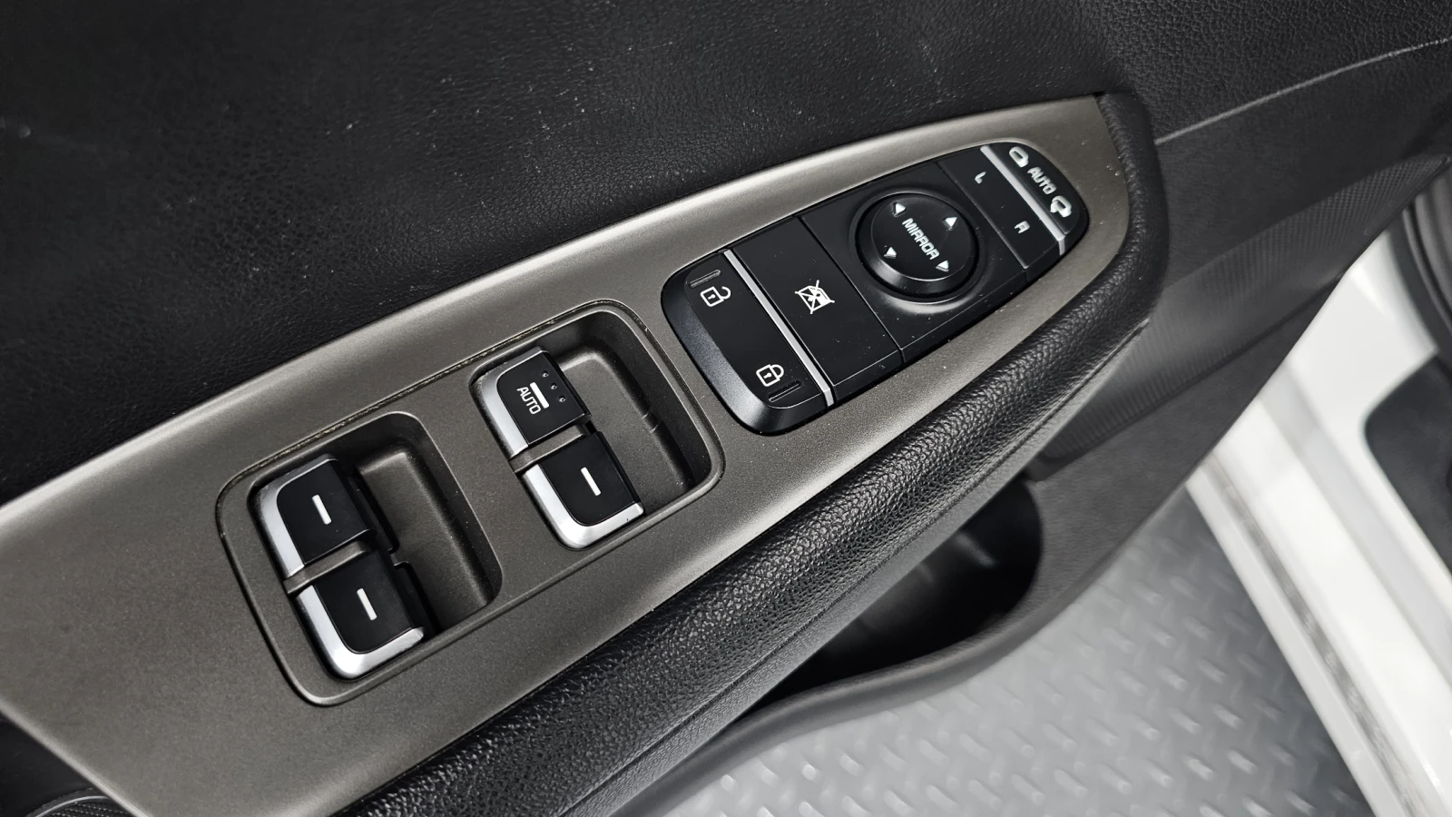 Kia K5 2.0LPI autogeorge.com | Mobile.bg � ����������� 15