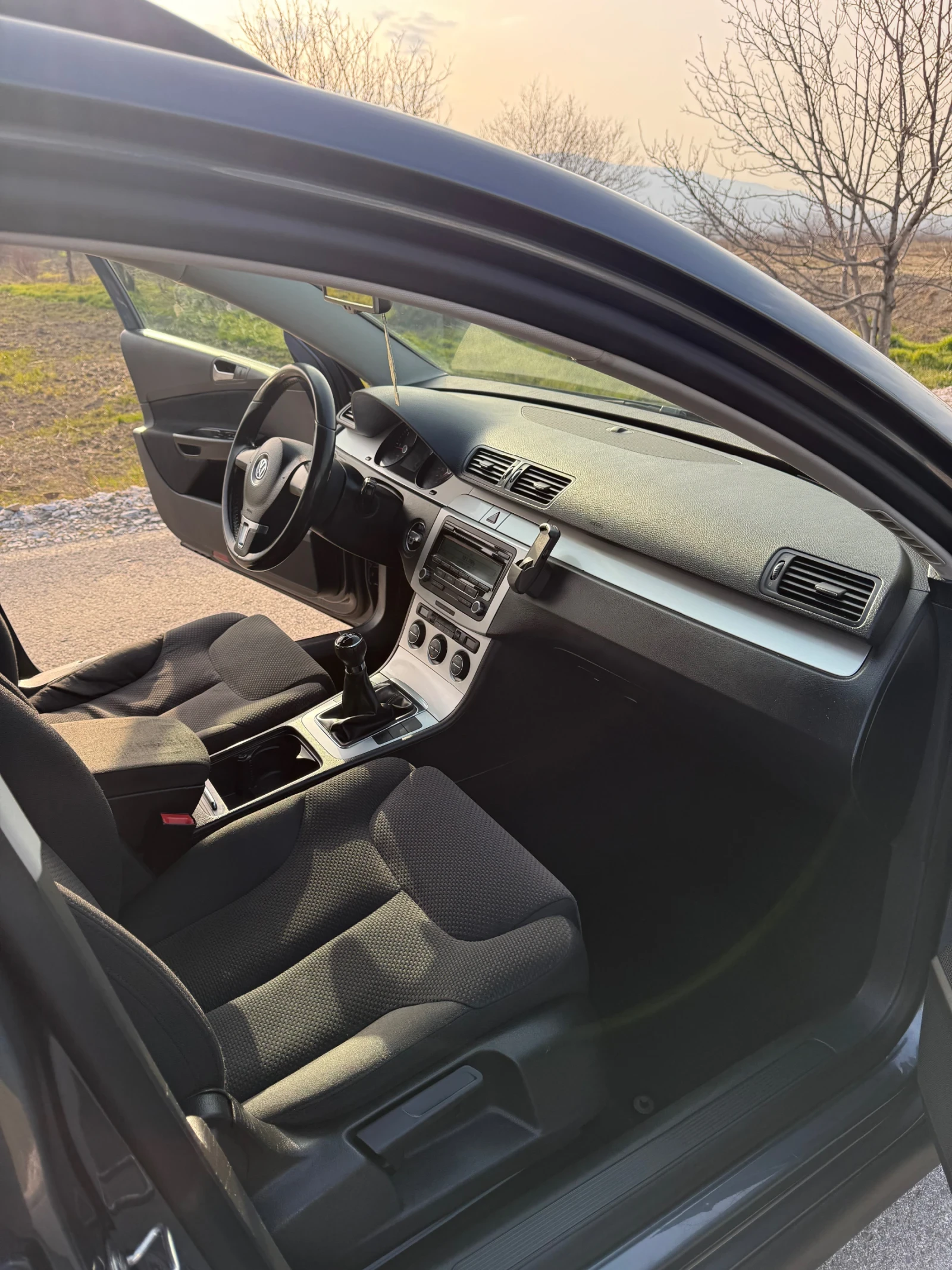 VW Passat, снимка 7 - Автомобили и джипове - 53710192