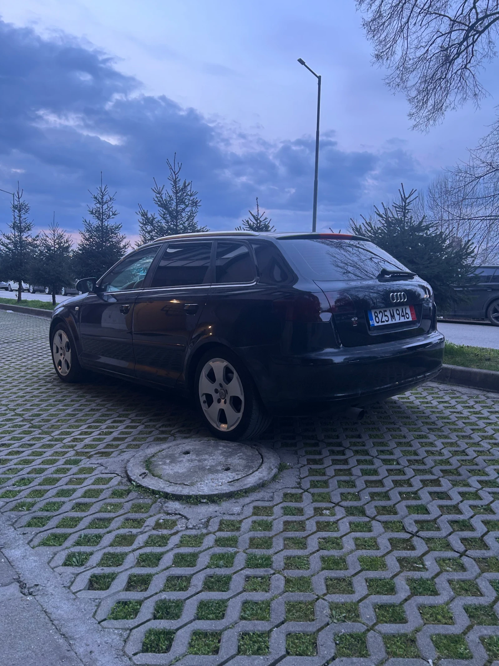 Audi A3 Sportback  1.6i + газ, снимка 5 - Автомобили и джипове - 53919300