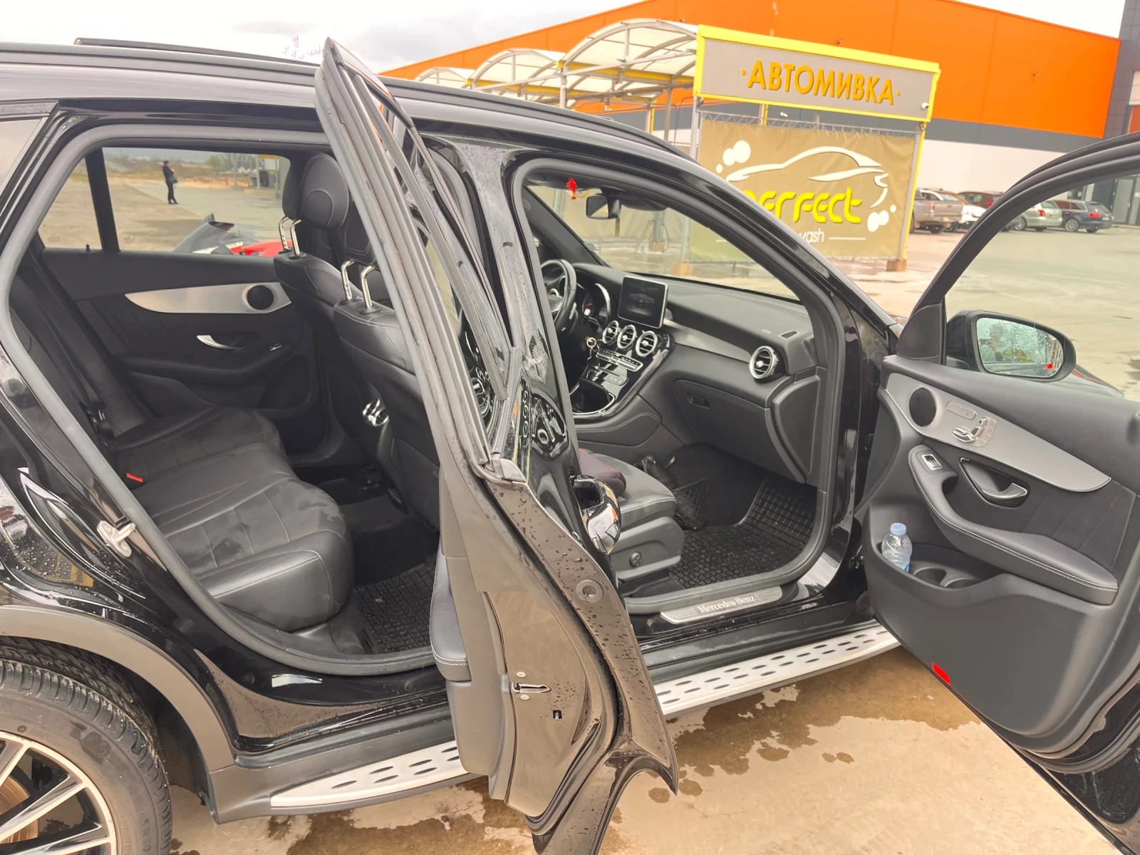 Mercedes-Benz GLC 220d/4matic/AMG Line/360 /Panorama, снимка 7 - Автомобили и джипове - 53870440