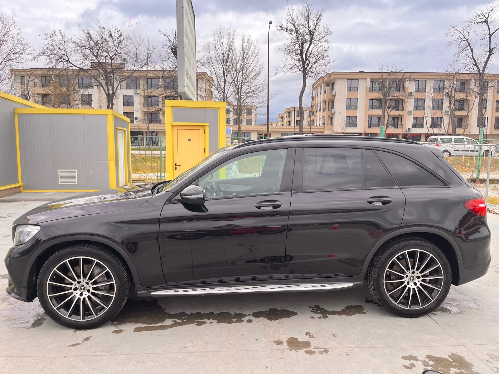 Mercedes-Benz GLC 220d/4matic/AMG Line/360 /Panorama, снимка 6 - Автомобили и джипове - 53870440